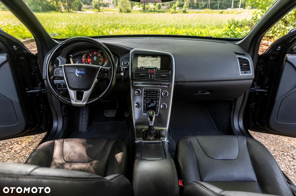 Volvo XC 60 D3 Geartronic Summum - 21