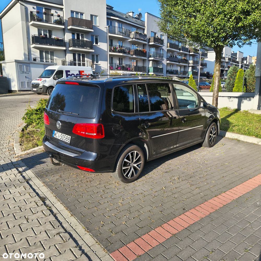 Volkswagen Touran 2.0 TDI DPF Highline - 2
