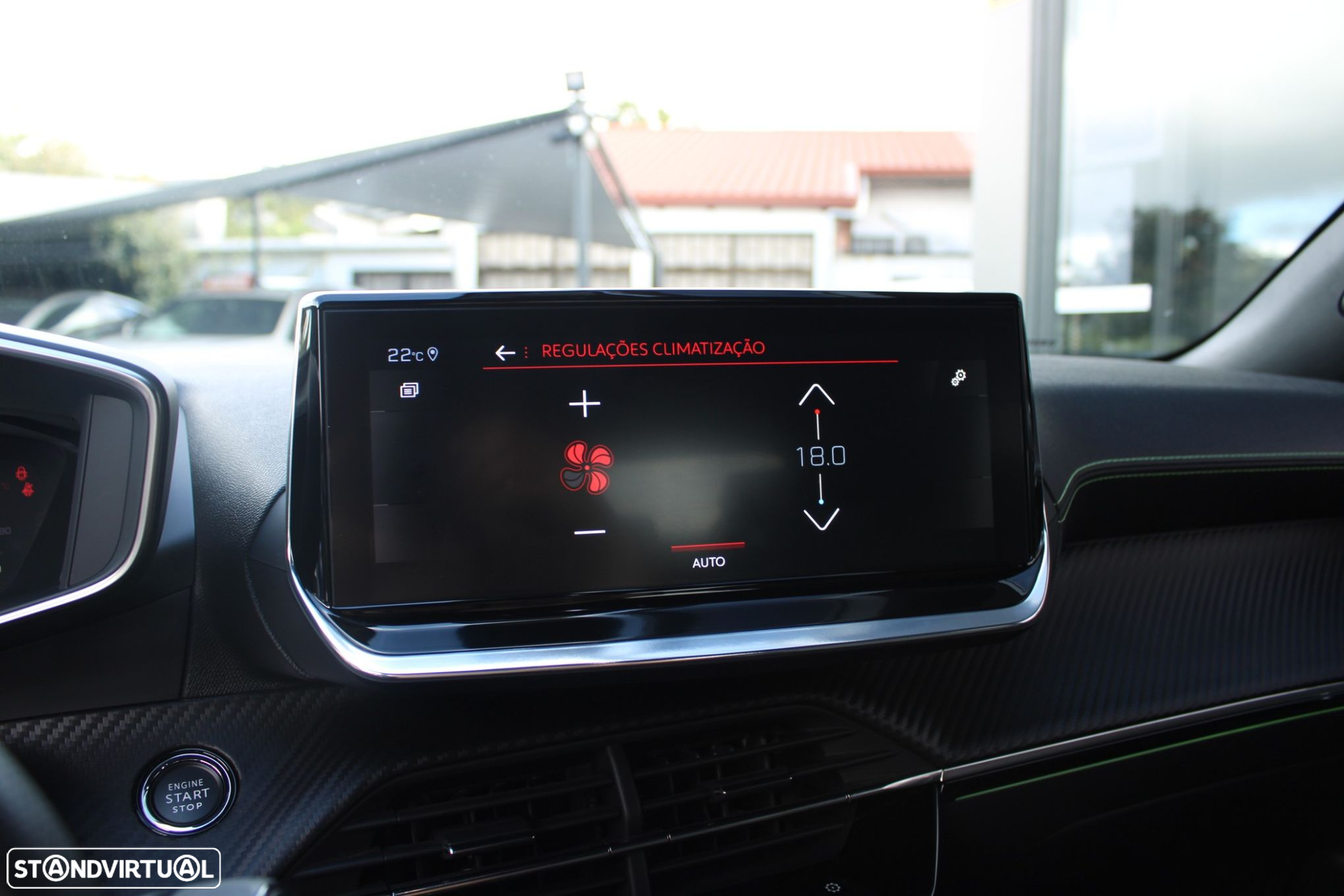 Peugeot 2008 1.2 PureTech GT - 31