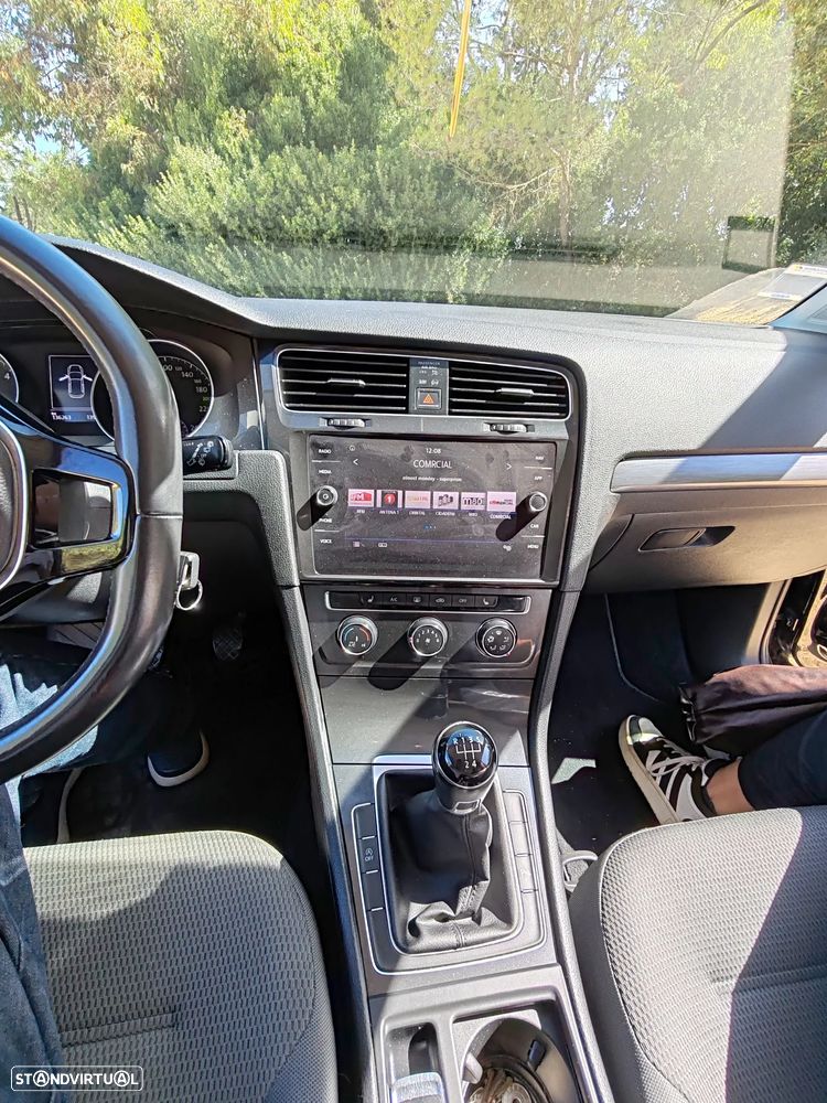 VW Golf 1.6 TDI SCR Trendline - 20