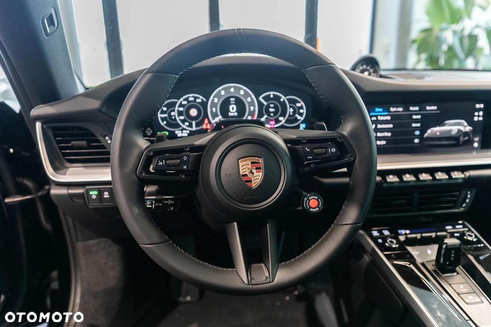 Porsche 911 - 16
