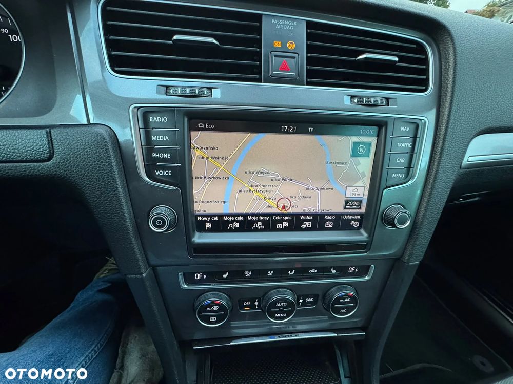 Volkswagen Golf e-Golf - 20