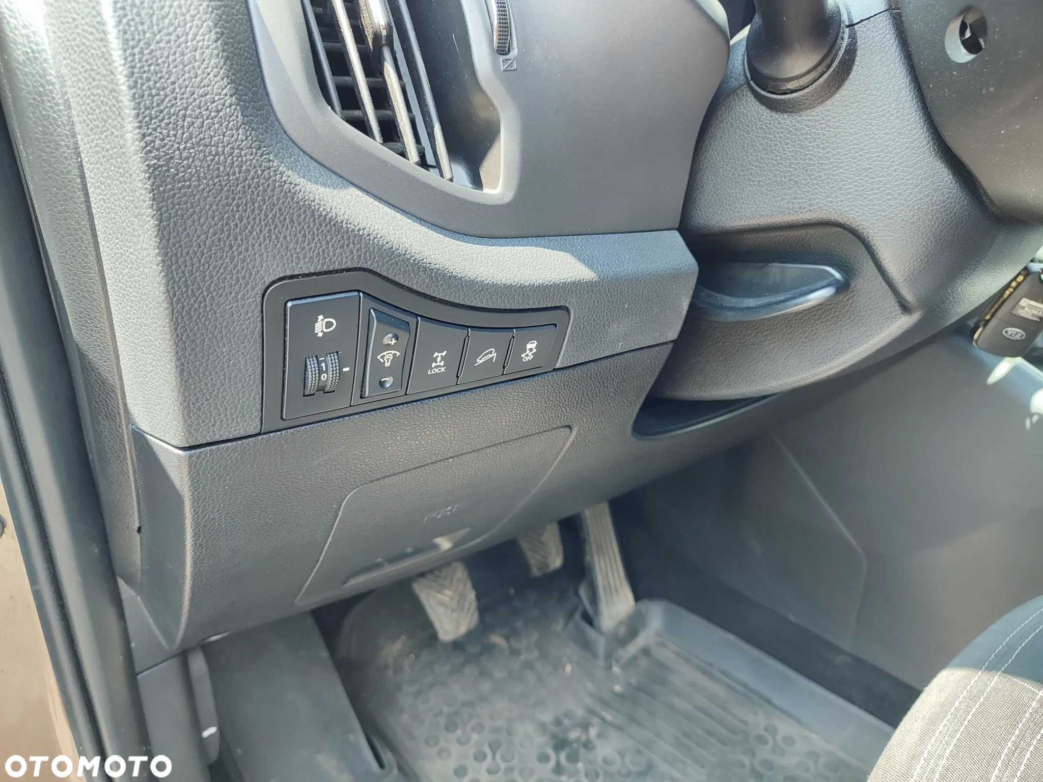 Kia Sportage 2.0 CRDI 4WD Dream-Team Edition - 13