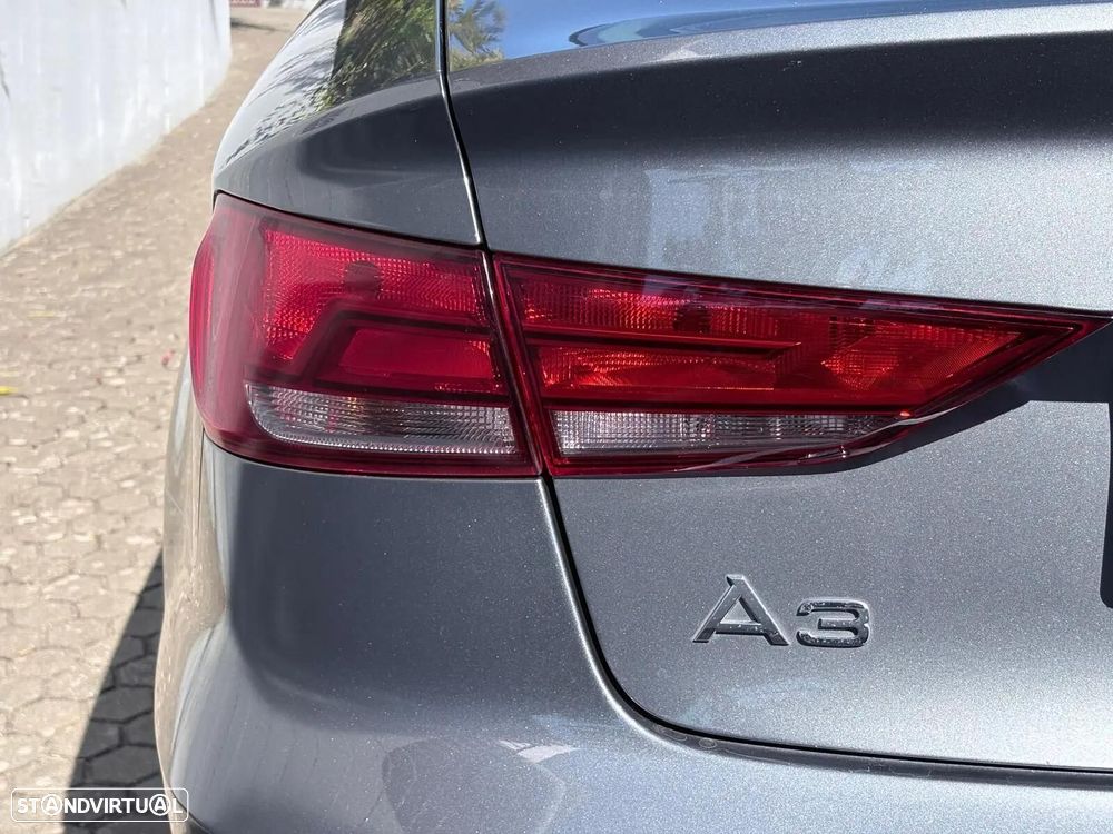 Audi A3 Limousine 1.6 TDI Attraction - 23