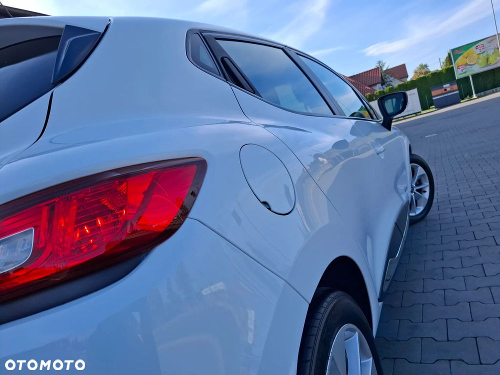 Renault Clio - 20