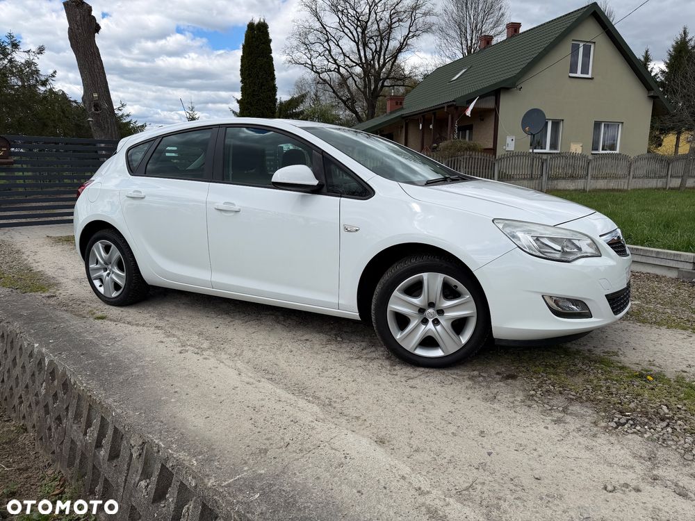 Opel Astra 1.4 Turbo - 2