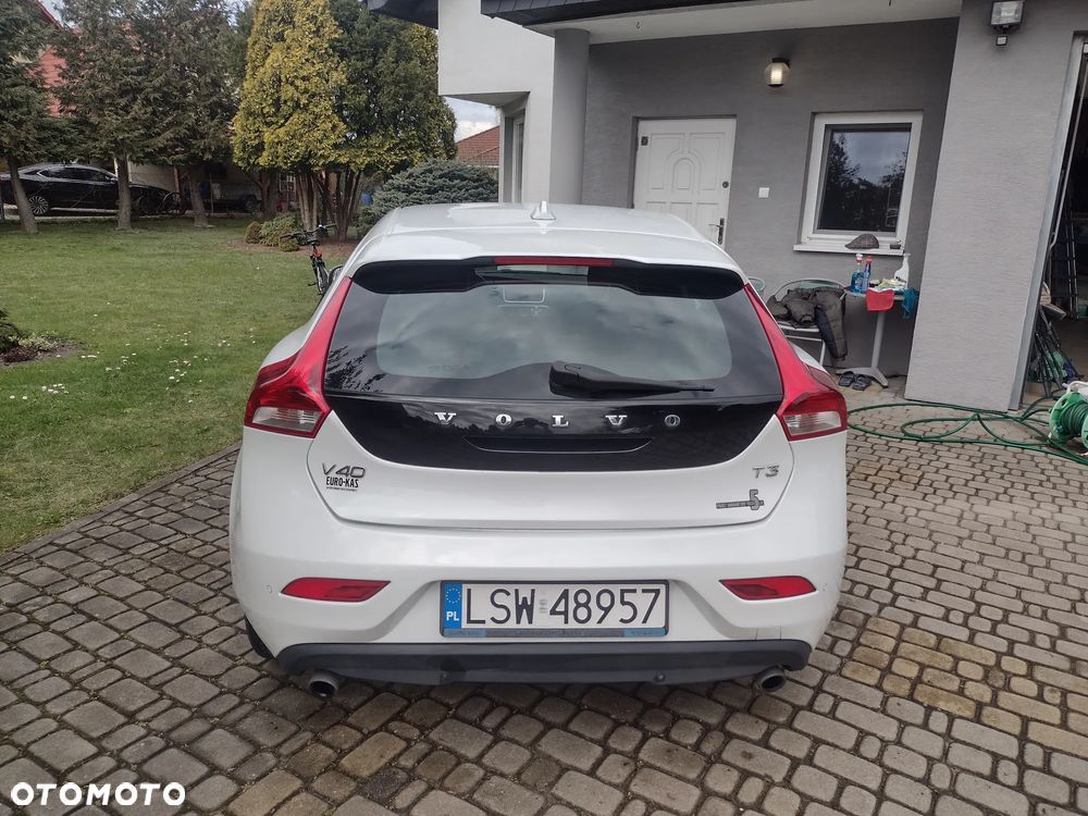 Volvo V40 T3 Momentum - 7
