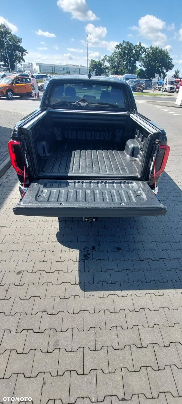 Volkswagen Amarok - 12