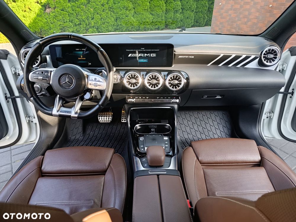 Mercedes-Benz CLA AMG 35 4Matic B AMG Speedshift 7G-DCT - 25