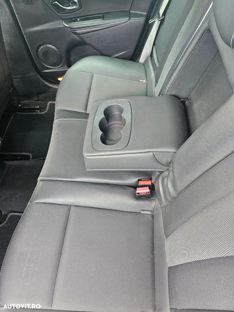 Renault Megane TCe 130 BOSE Edition - 13