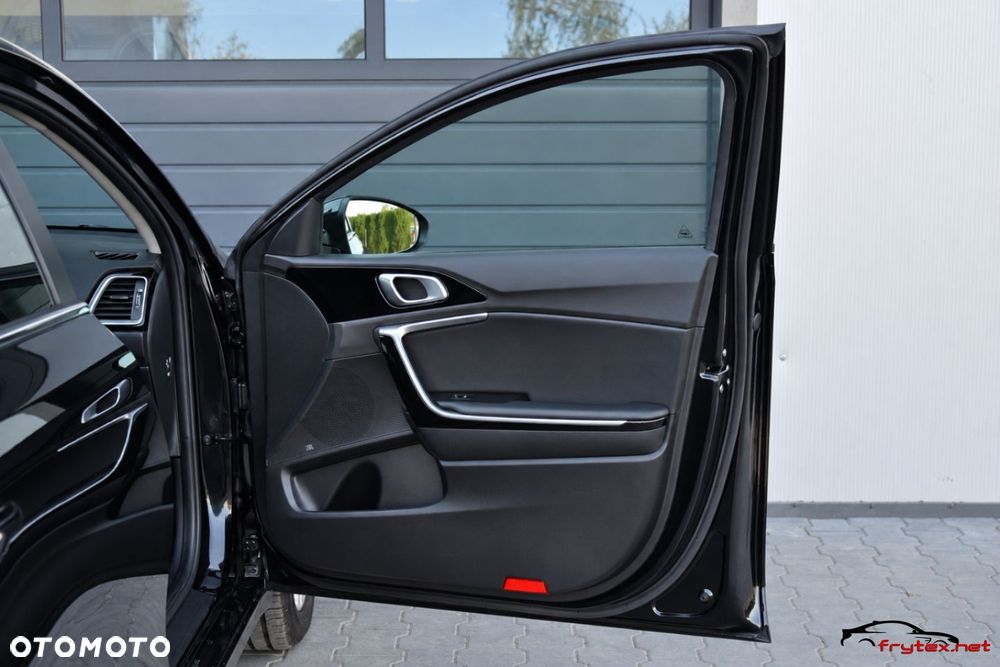 Kia Ceed - 22