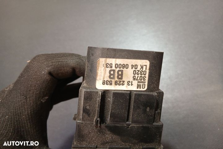 Comutator faruri 13229539 13229539 Opel Vectra C [facelift] [2005 - 2 - 3