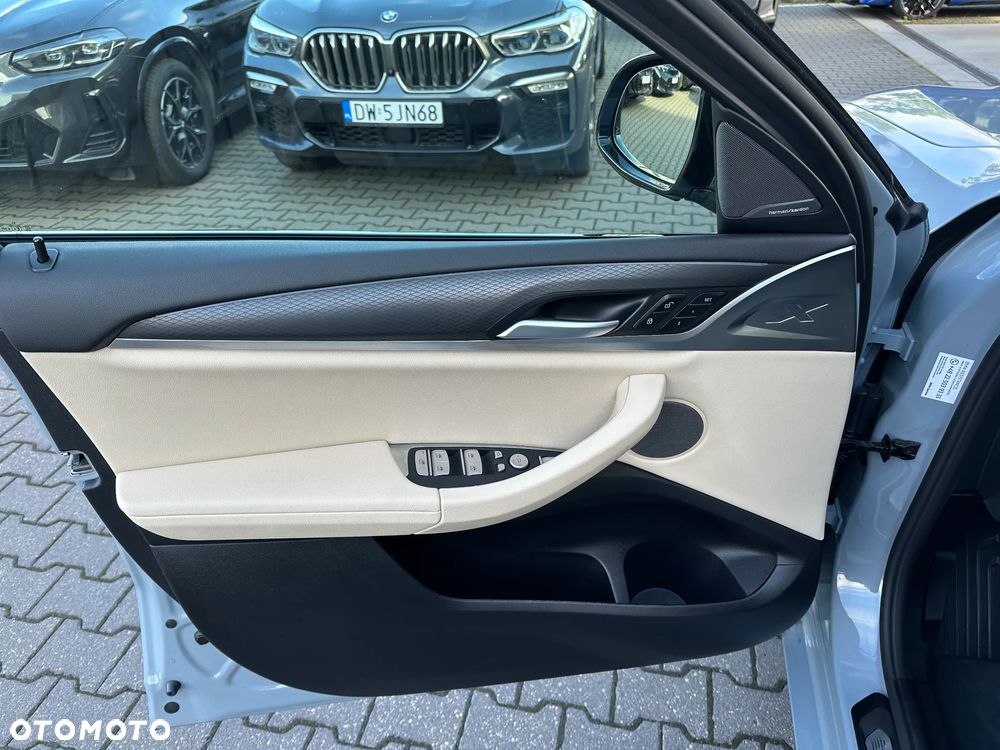 BMW X4 - 12
