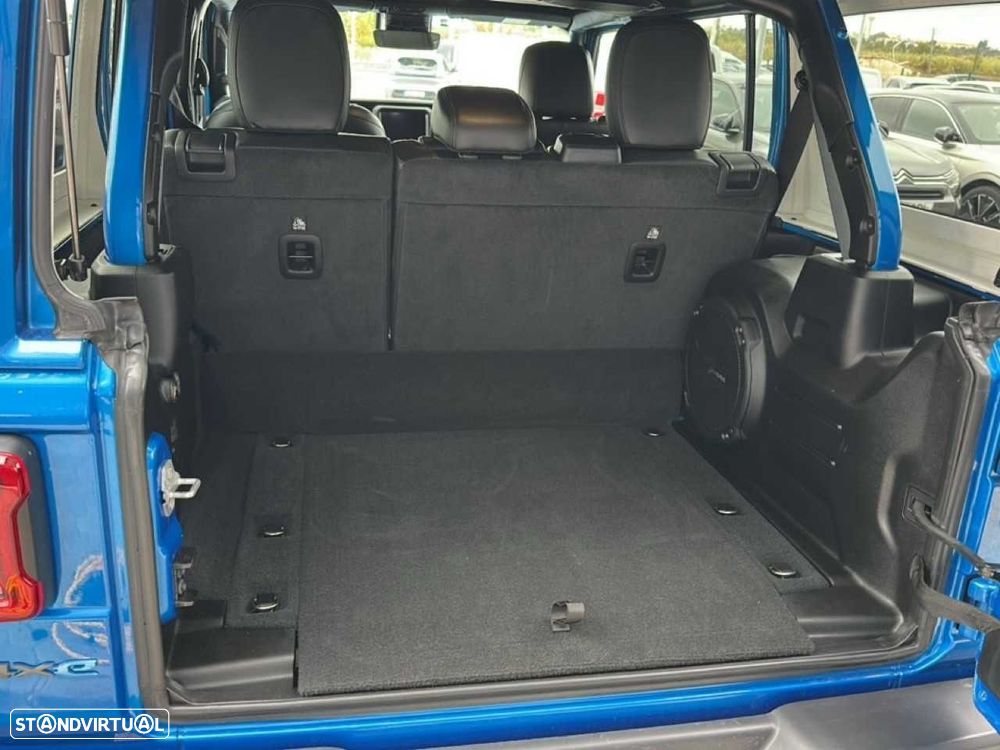 Jeep Wrangler Unlimited - 10