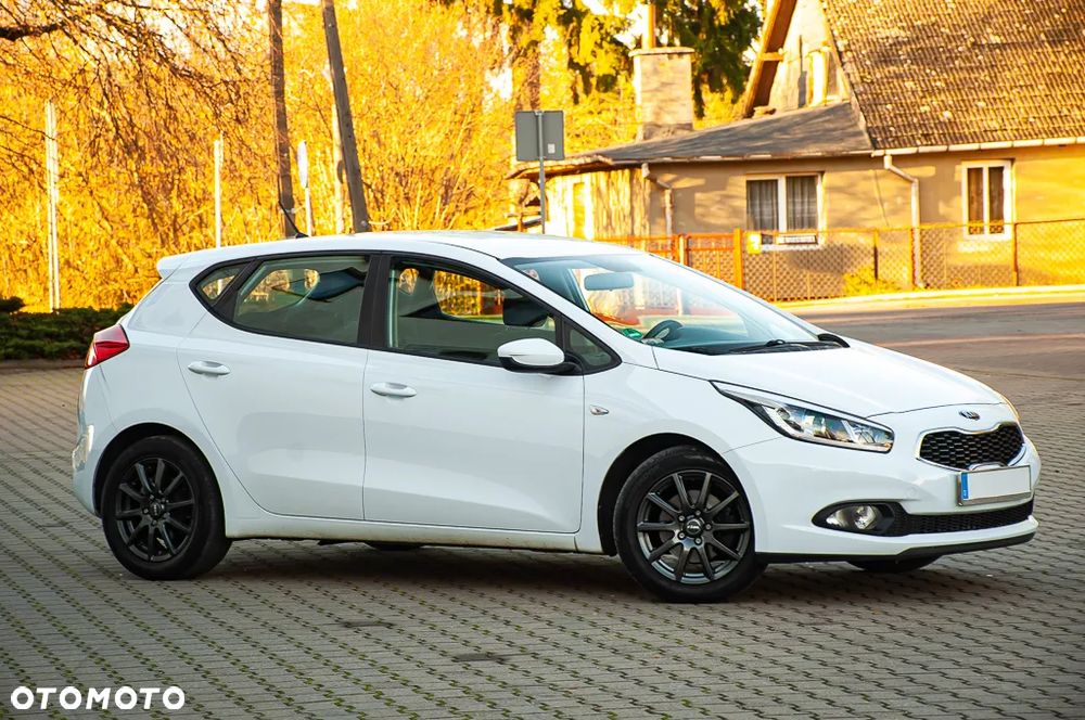 Kia Ceed 1.6 GDI Platinum Edition - 2