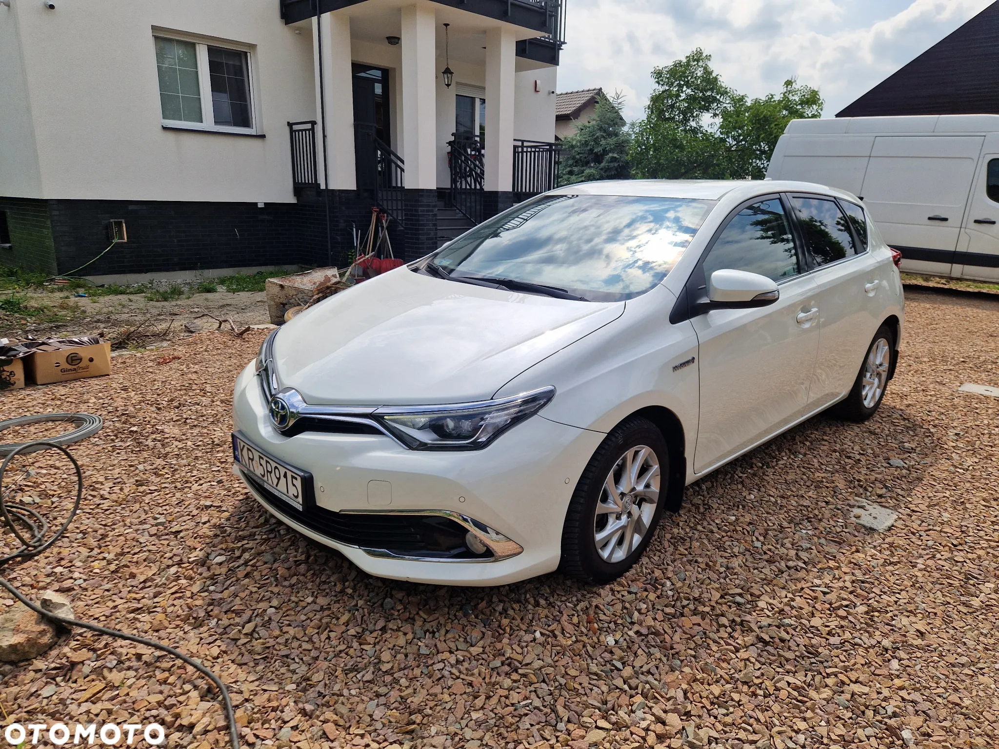 Toyota Auris Hybrid 135 Prestige - 4