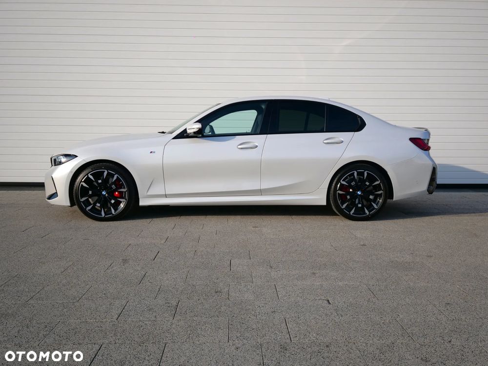 BMW Seria 3 330i xDrive M Sport sport - 6