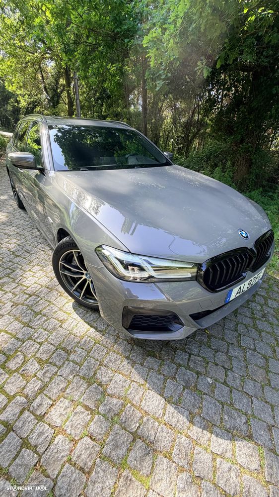 BMW 530 e Pack Desportivo M - 10
