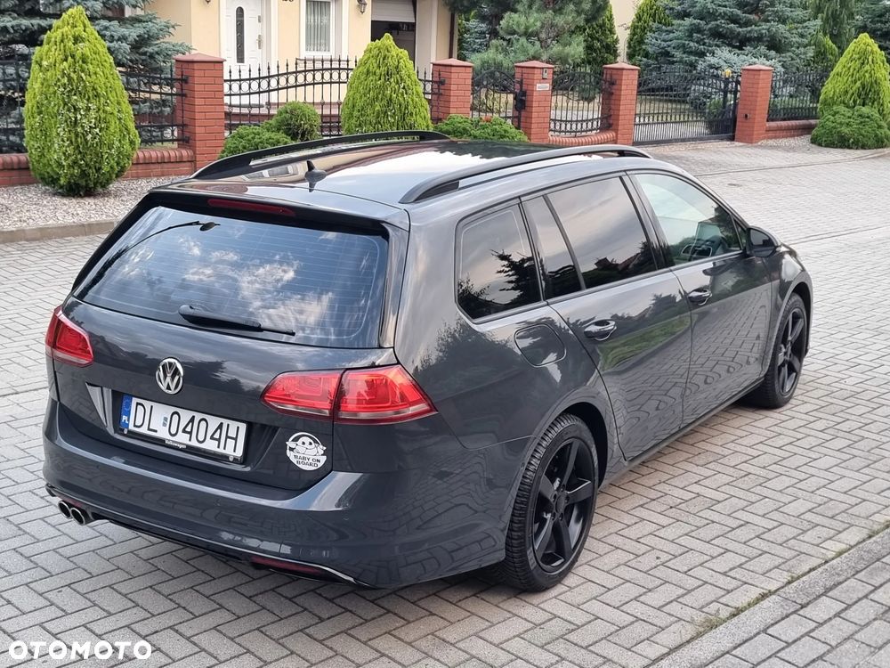 Volkswagen Golf - 6