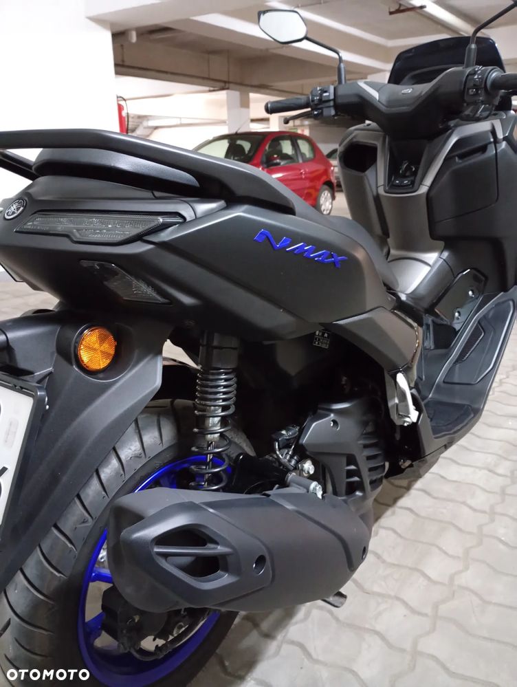 Yamaha NMAX - 9