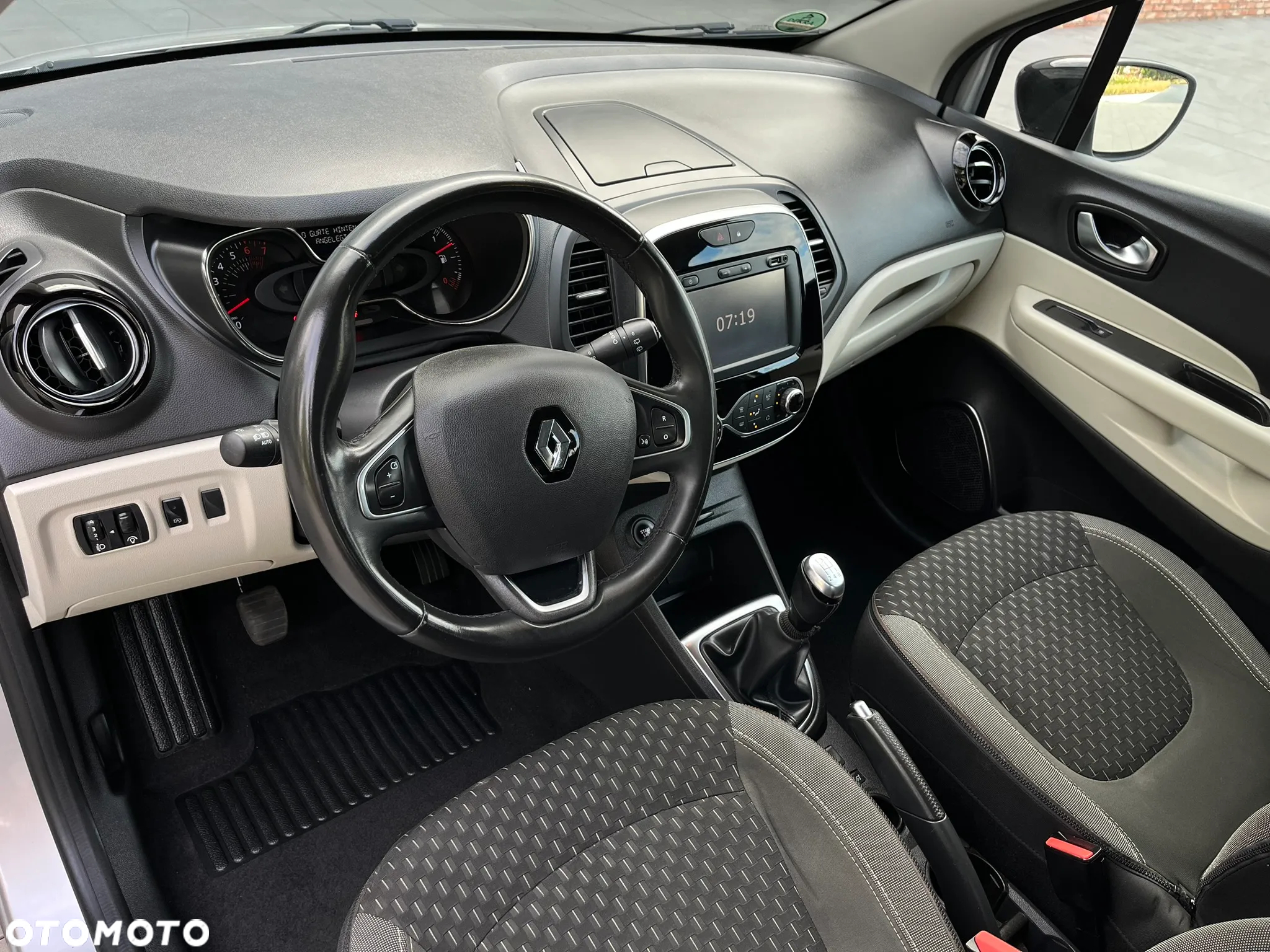 Renault Captur 0.9 Energy TCe Intens - 19