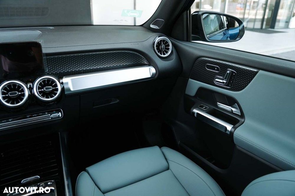 Mercedes-Benz EQB 300 4MATIC - 10