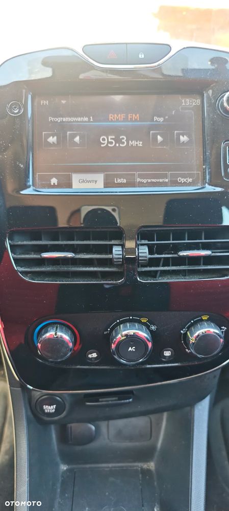 Renault Clio 1.2 16V Expression - 10