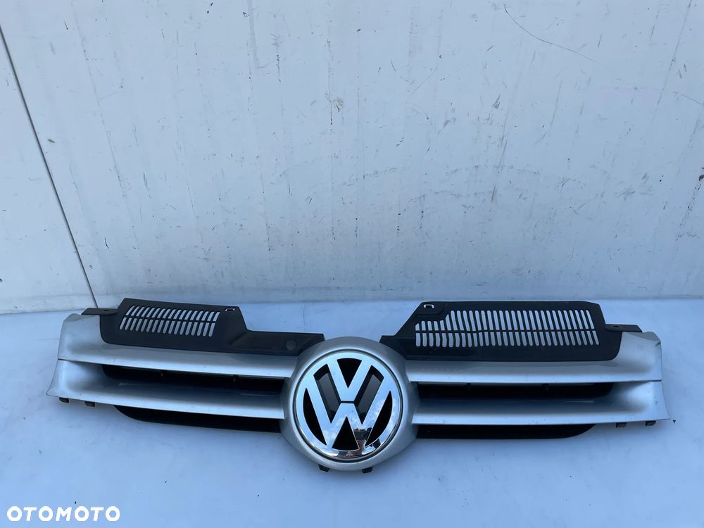 Grill Atrapa zderzaka Golf V LA7W 1K0853655A - 1