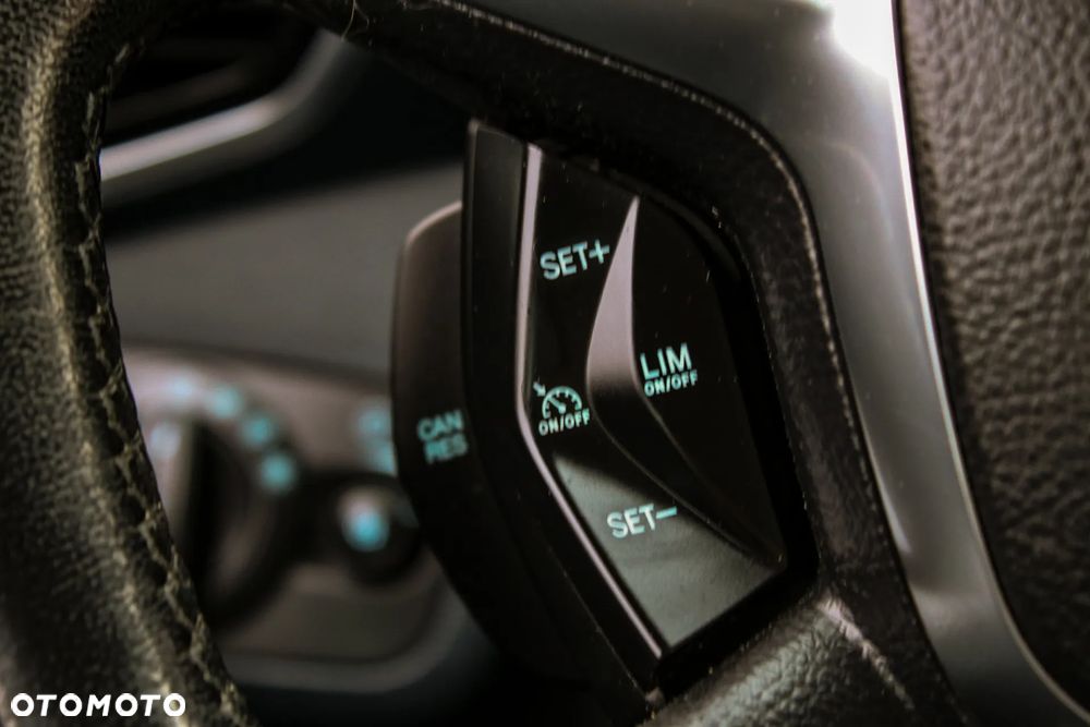 Ford Grand C-MAX 2.0 TDCi Champions Edition - 35