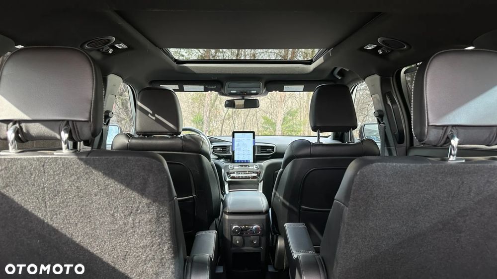 Ford Explorer - 23