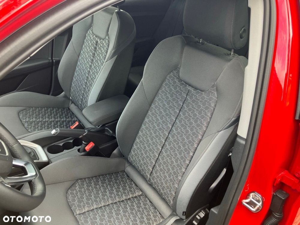 Audi A1 Sportback 35 TFSI Advanced S tronic - 11