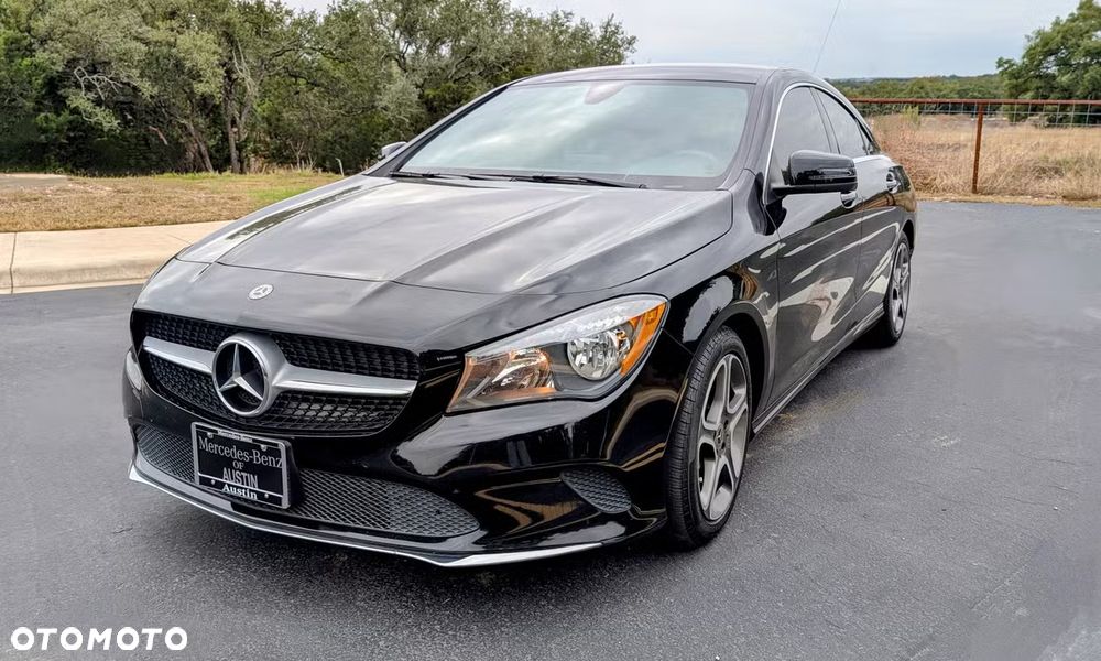 Mercedes-Benz CLA 250 4Matic 7G-DCT - 3