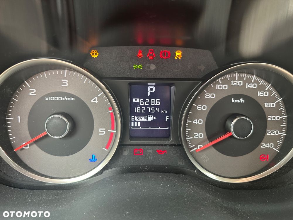 Subaru Forester 2.0 D Exclusive Lineartronic - 18