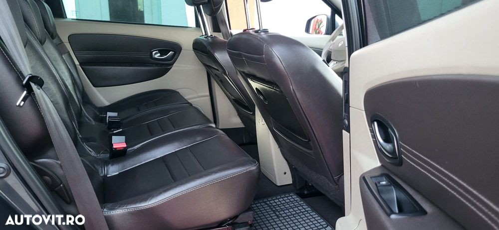 Renault Scenic - 28