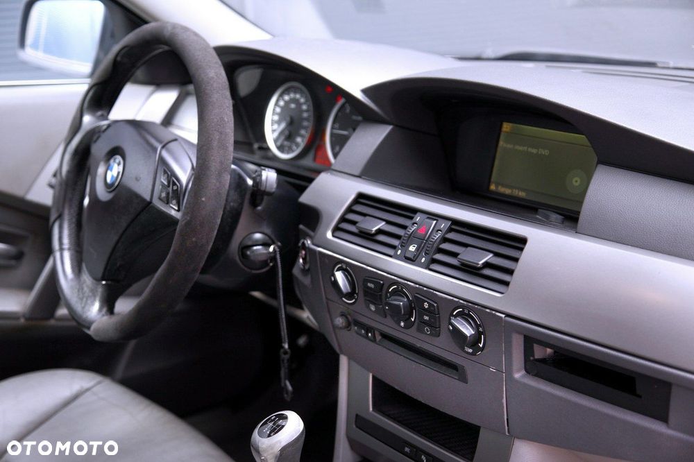 BMW Seria 5 520d Touring Edition Fleet - 16