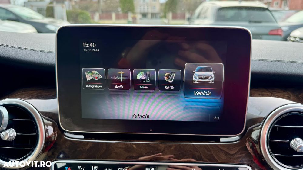 Mercedes-Benz V 250 (BlueTEC) d lang 4Matic 7G-TRONIC Avantgarde Edition - 25