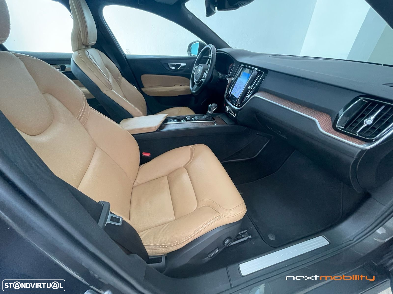 Volvo V60 Cross Country 2.0 D4 Geartronic - 13