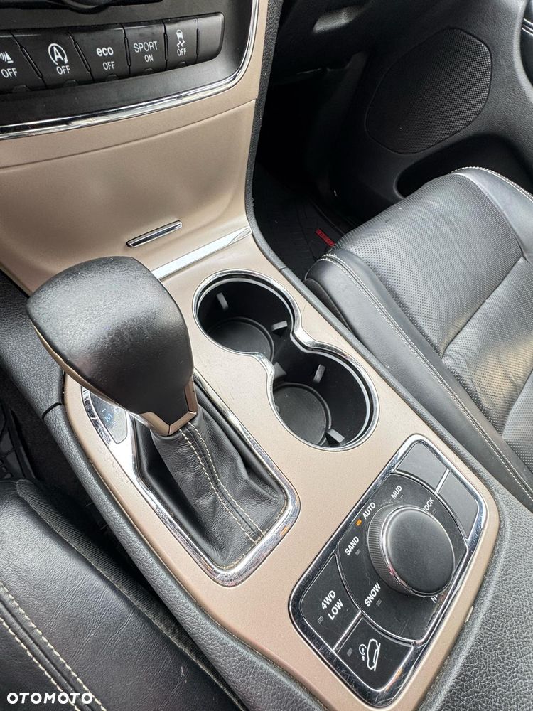 Jeep Grand Cherokee 3.6 V6 Summit - 11