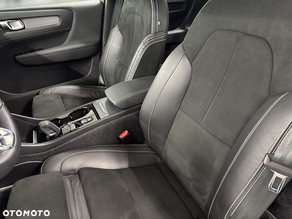 Volvo XC 40 B4 B R-Design - 16