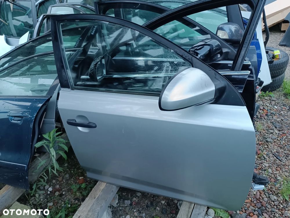 KIA CEED I HATCHBACK 07-12 9s SREBRNE DRZWI PRZÓD PRZEDNIE PRAWE - 1