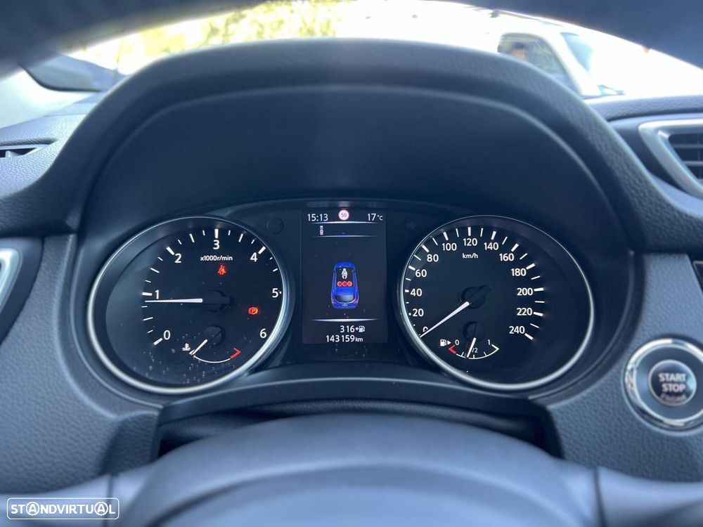 Nissan Qashqai 1.5 dCi N-Connecta - 9