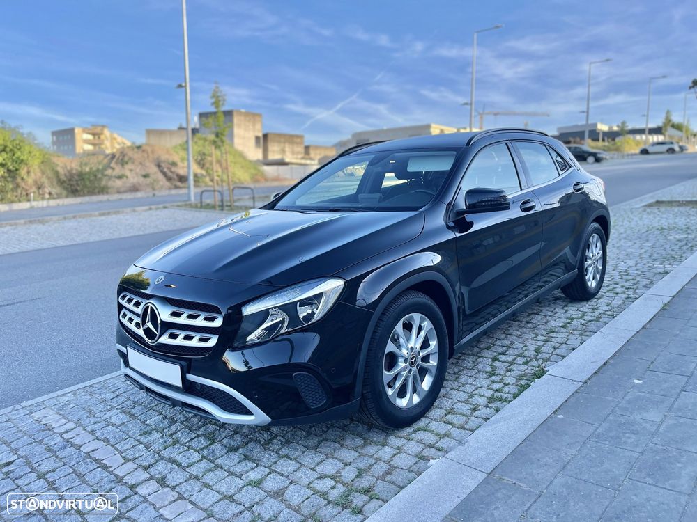 Mercedes-Benz GLA 180 Style - 2