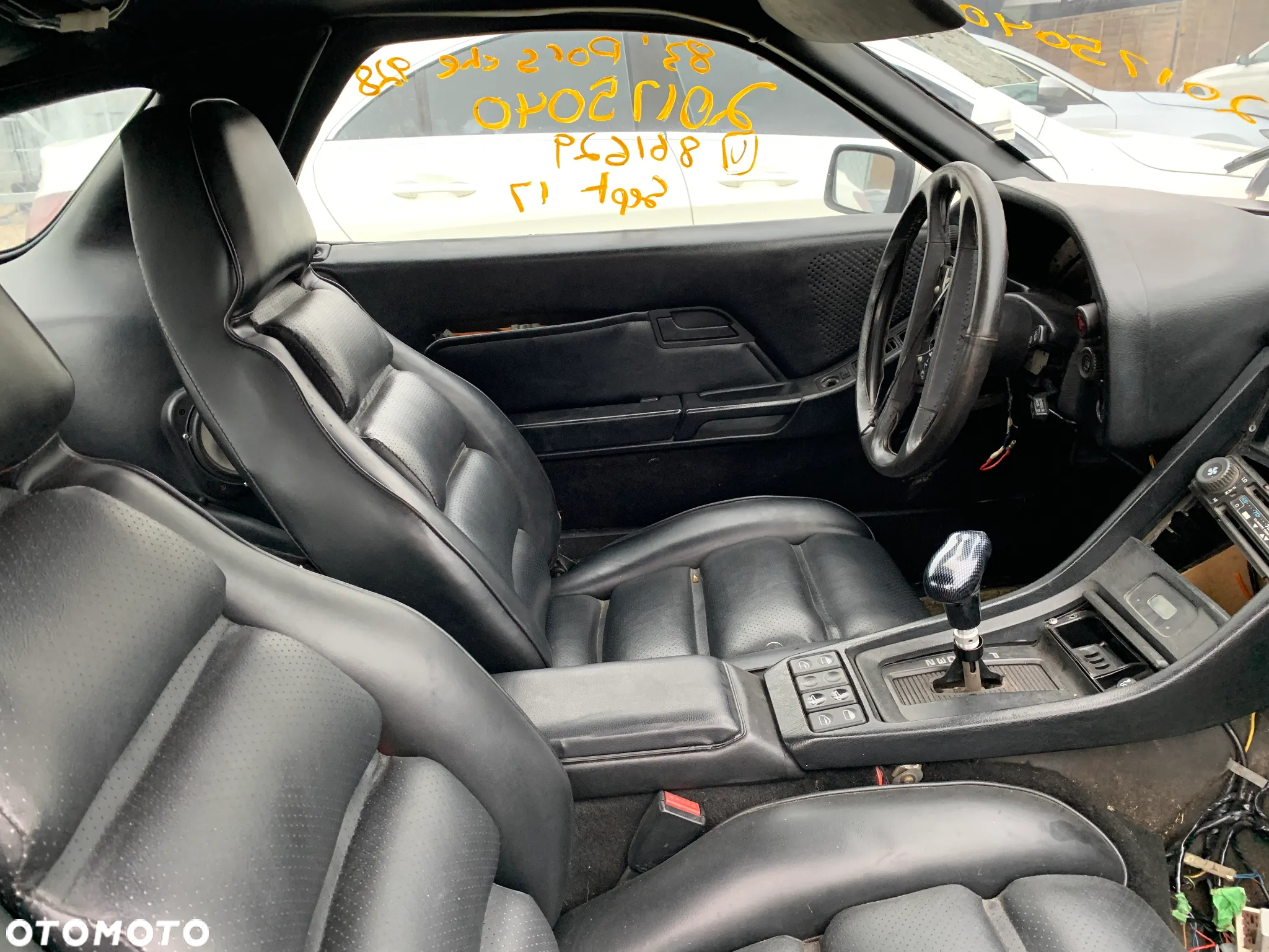 Porsche 928 - 10