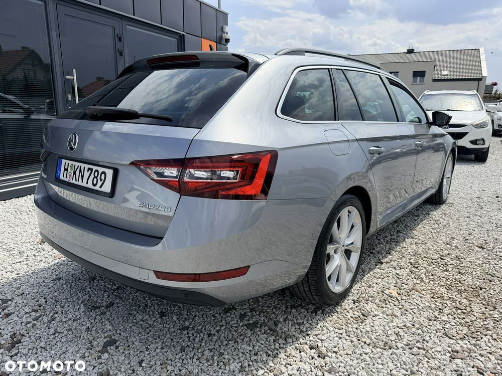 Skoda Superb 2.0 TDI Ambition DSG7 - 4