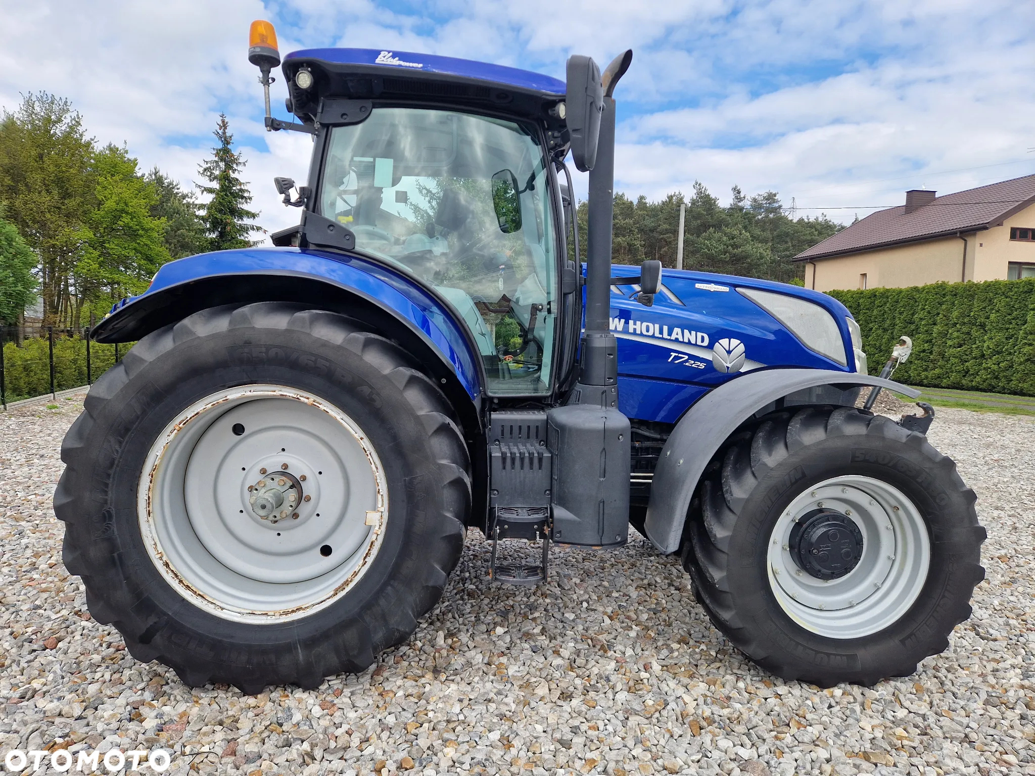 New Holland T7.225 AUTOCOMMAND BLUE POWER - 23