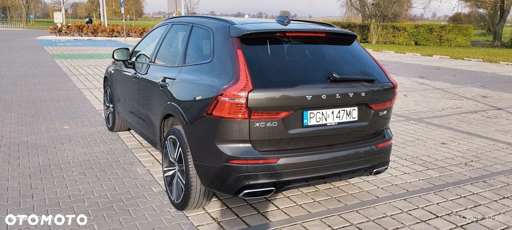 Volvo XC 60 D4 R-Design - 4