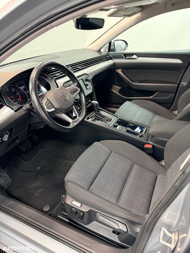 Volkswagen Passat 2.0 TDI DSG Comfortline - 19