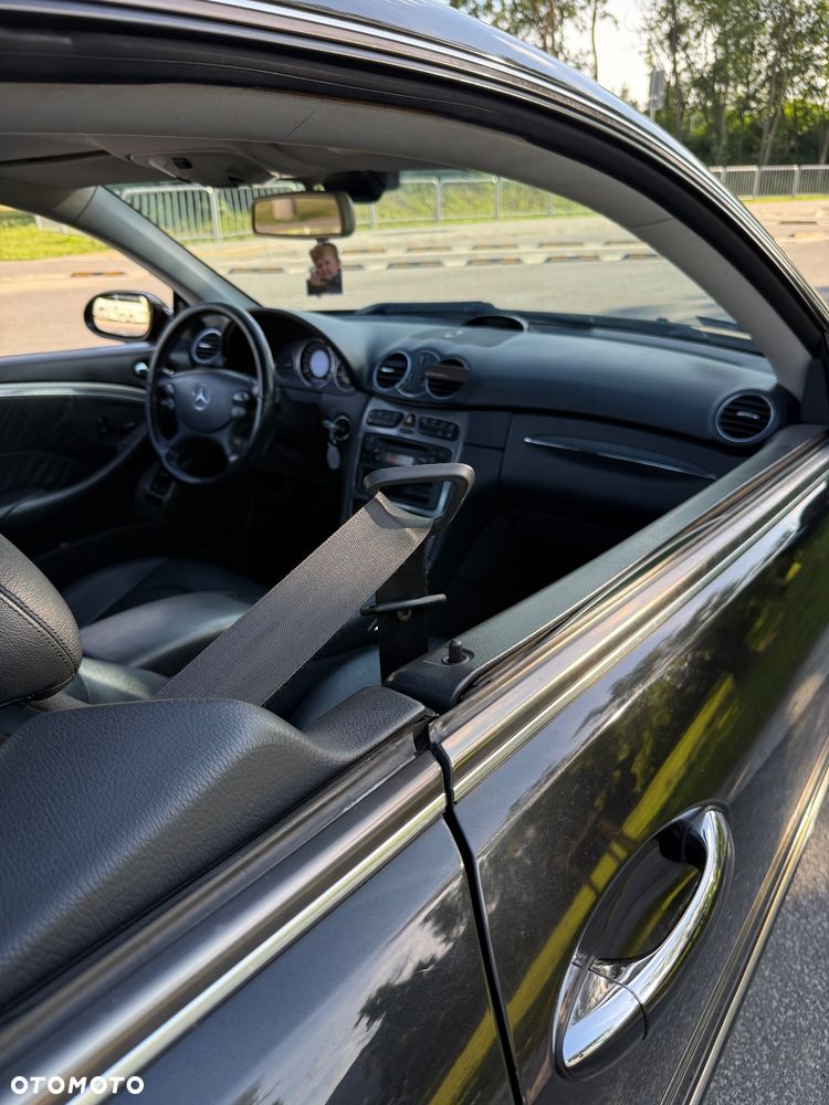 Mercedes-Benz CLK - 21