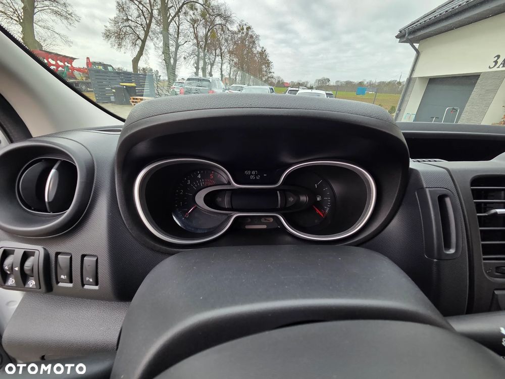 Renault Trafic - 15