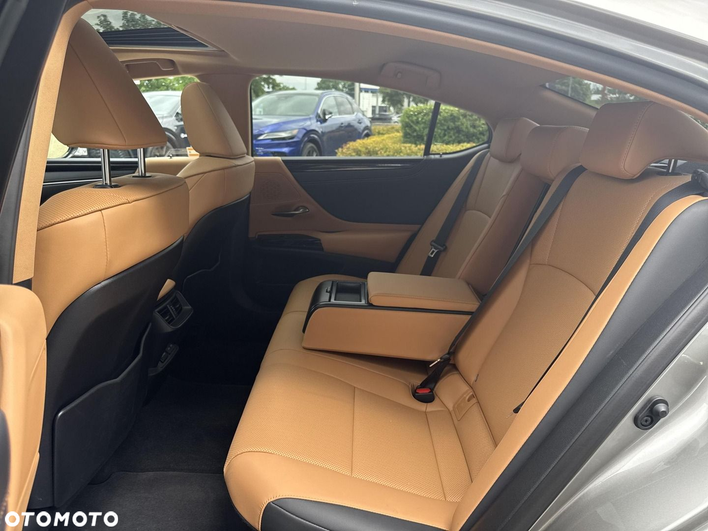 Lexus ES - 20